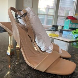 Zara - Heeled Sandal (Tan/6.5)